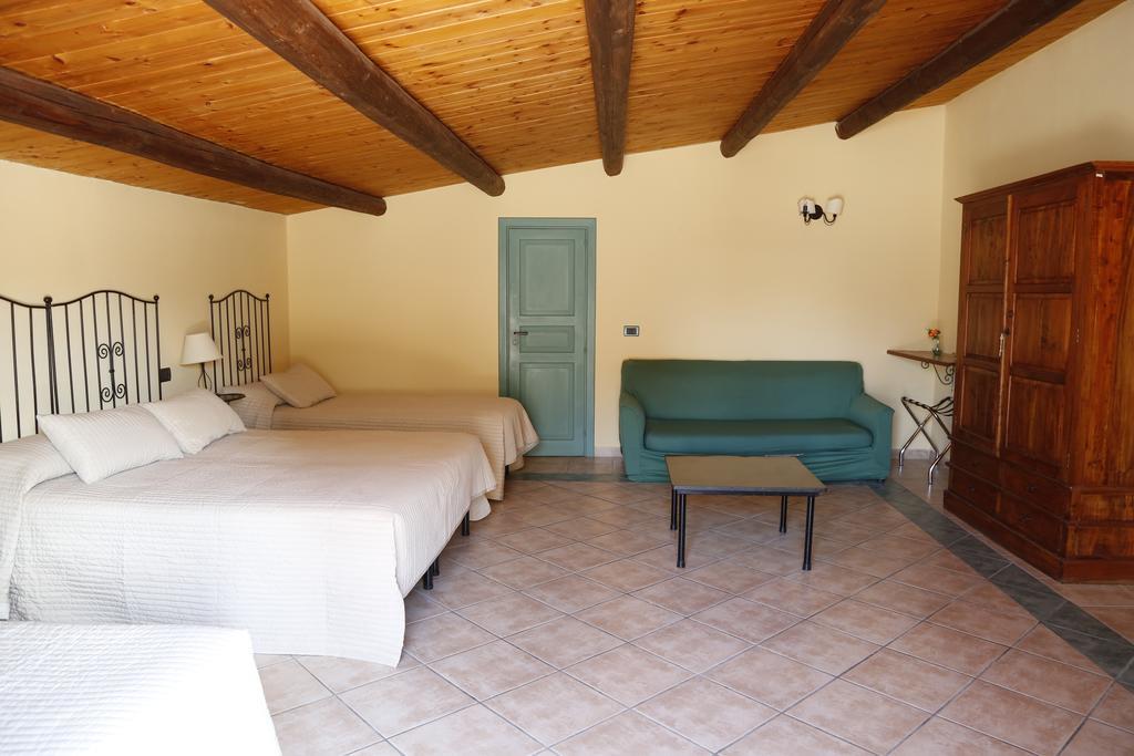 Albergo La Fontanella Noto Exterior foto